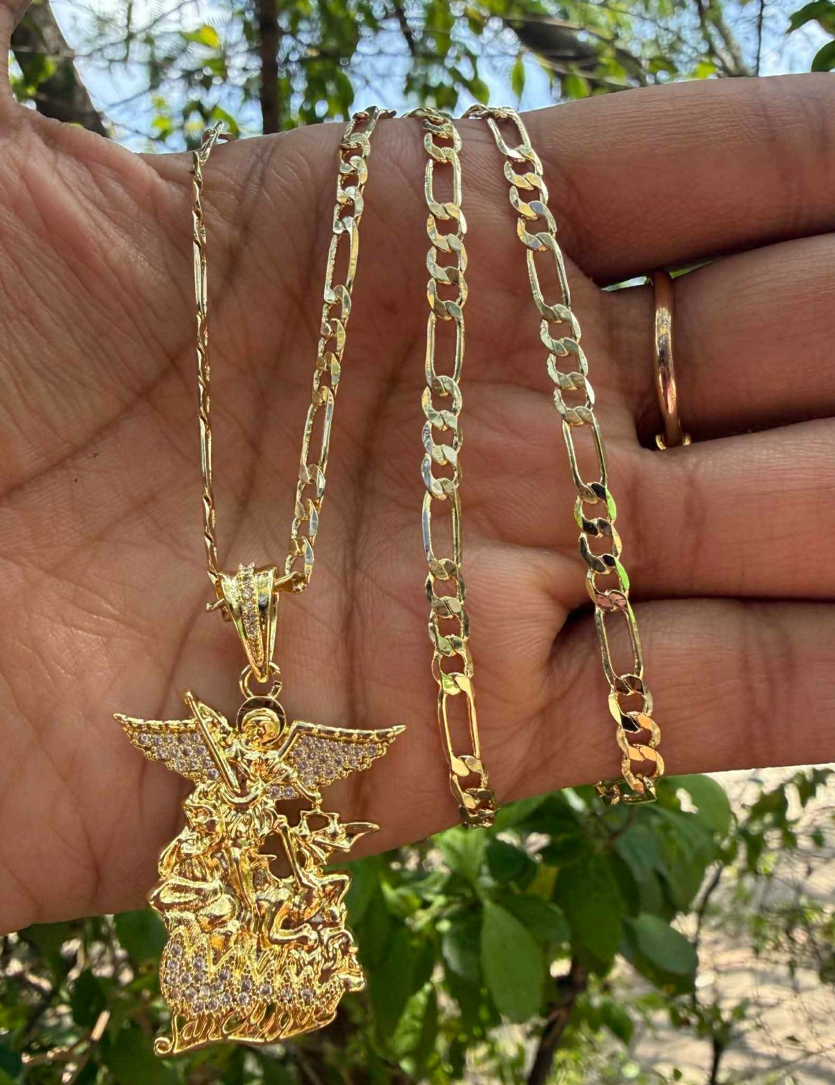 Cadena Fígaro San Miguel Arcángel – foto 2
